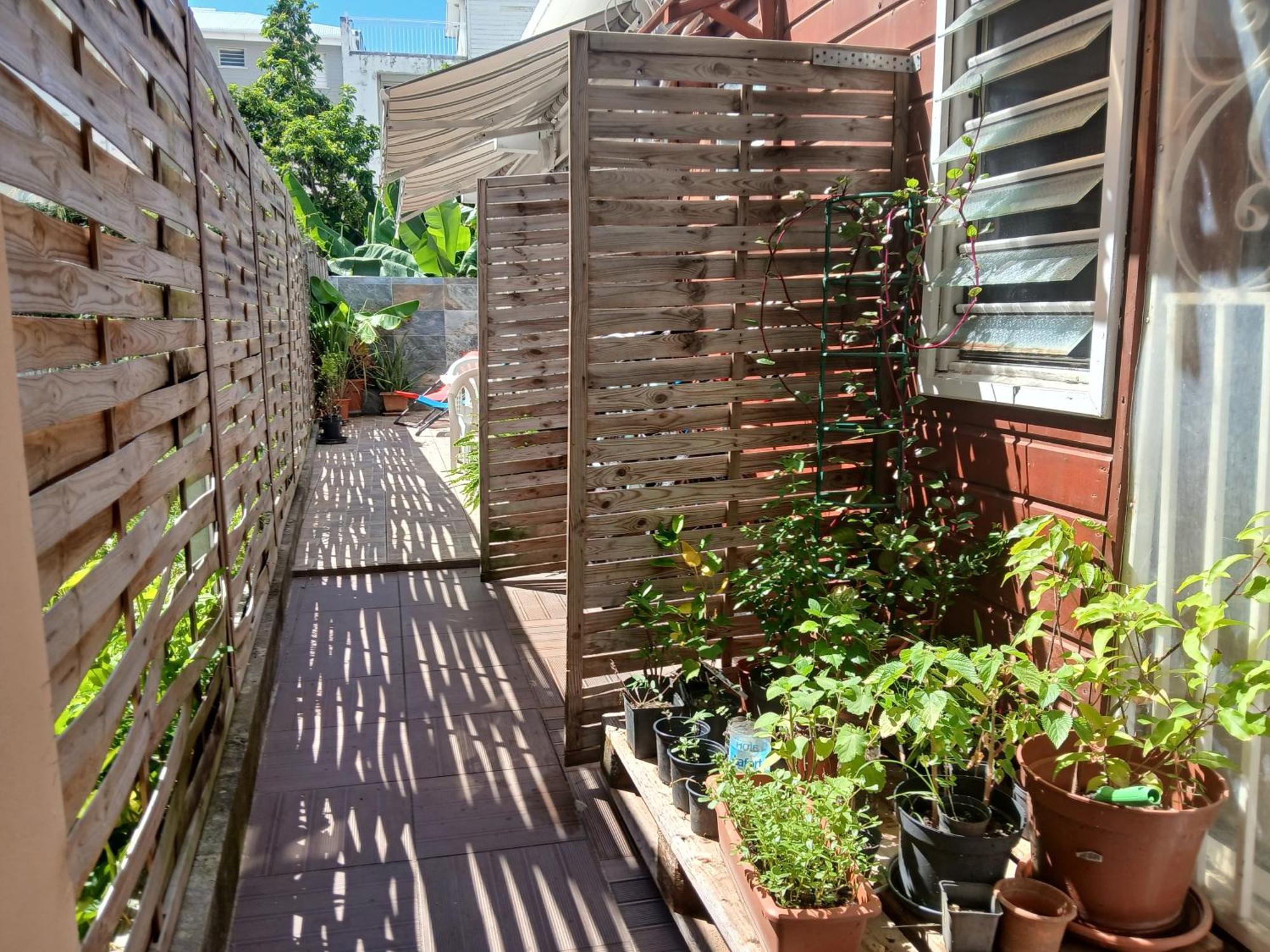 Urban-Oasis Apartment Sainte-Anne  Exterior photo